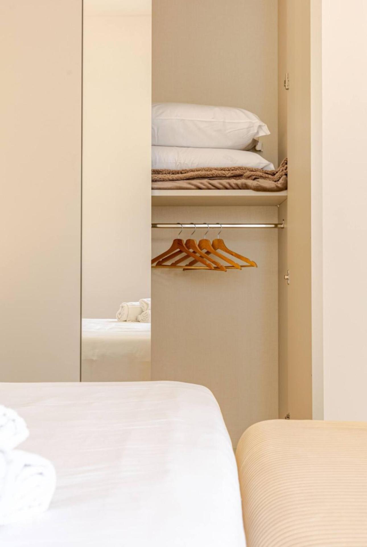Residenza Camillo - Palermo Centro Apartman Kültér fotó
